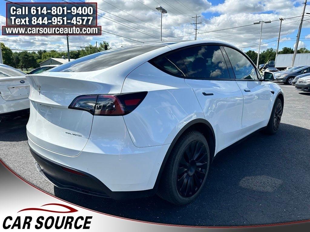 Tesla Model Y  2021