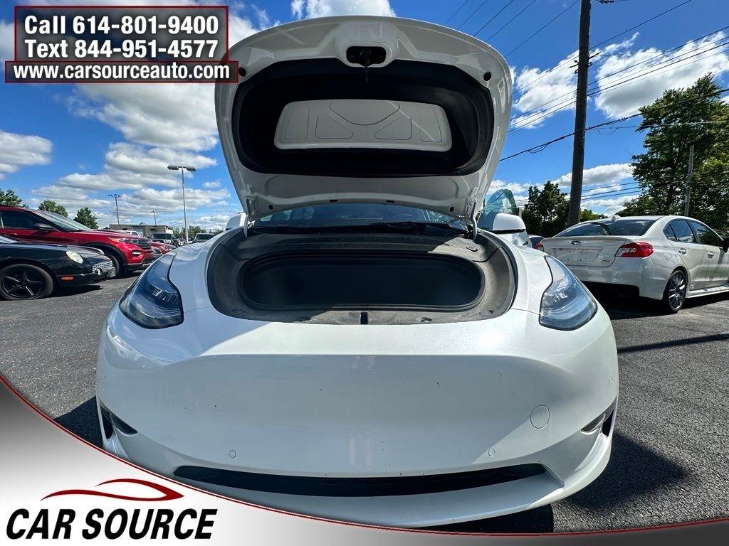 Tesla Model Y  2021