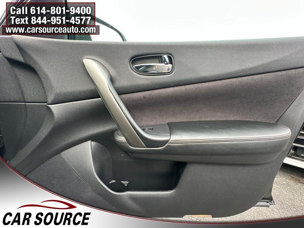 Nissan Maxima  2014