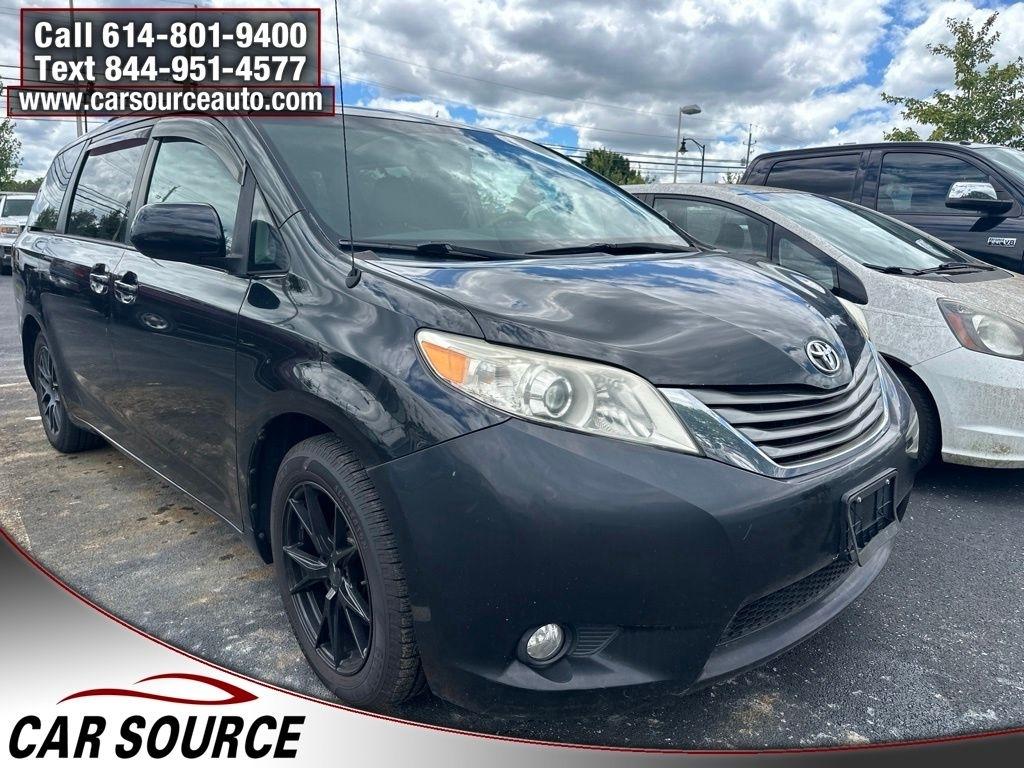 Toyota Sienna  2013