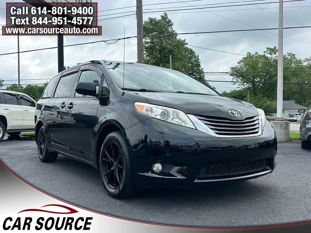 Toyota Sienna  2013