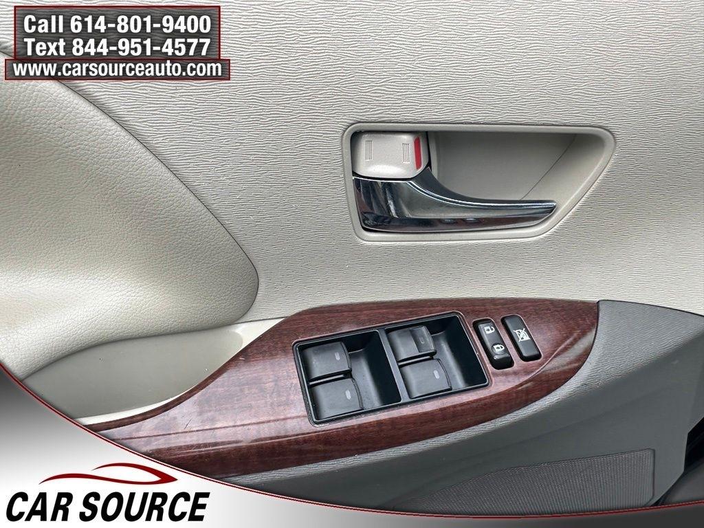 Toyota Sienna  2013
