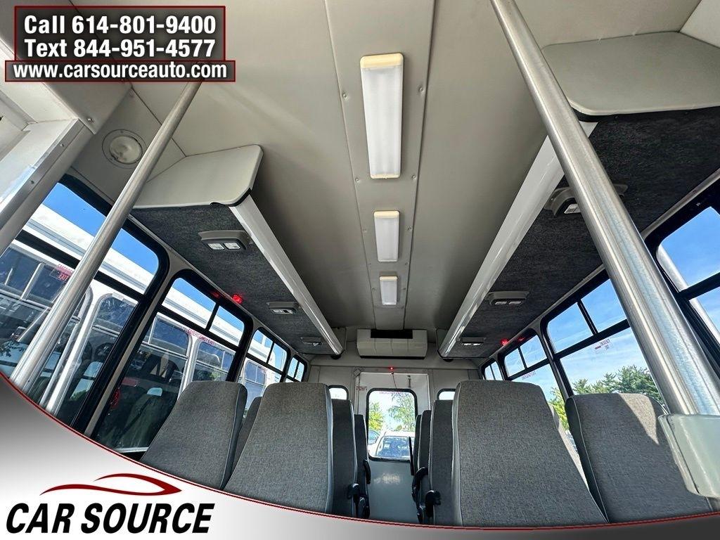 Ford Econoline Commercial Cutaway  2010