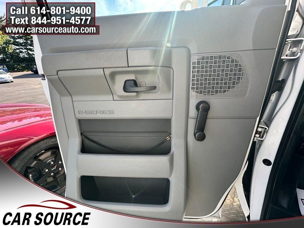 Ford Econoline Commercial Cutaway  2010