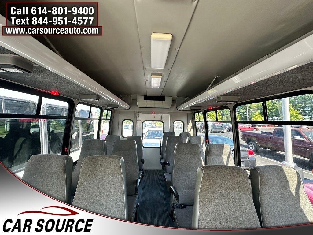 Ford Econoline Commercial Cutaway  2010