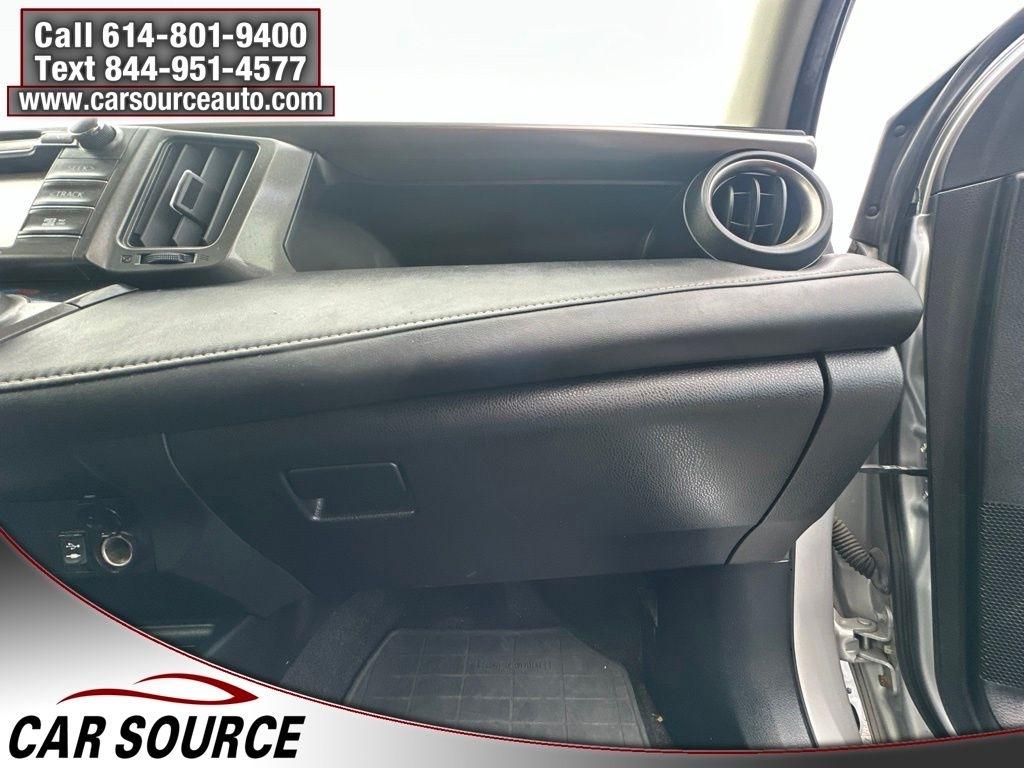 Toyota RAV4  2015