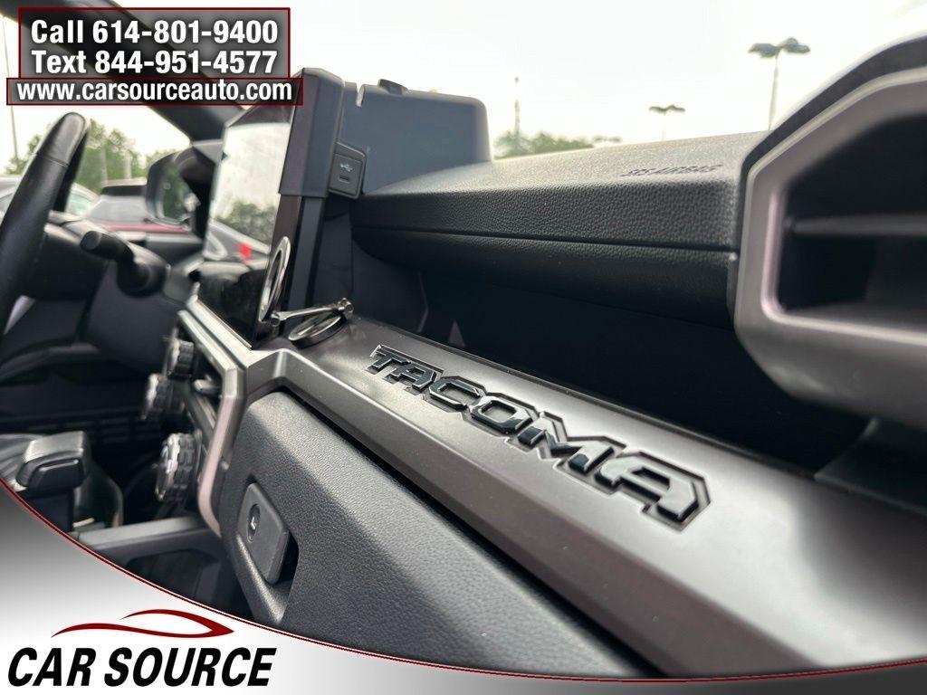 Toyota Tacoma 4WD  2024