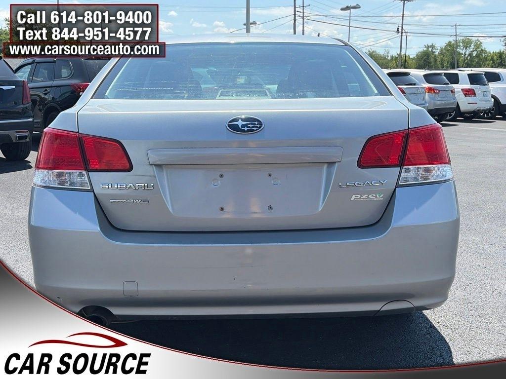 Subaru Legacy  2010