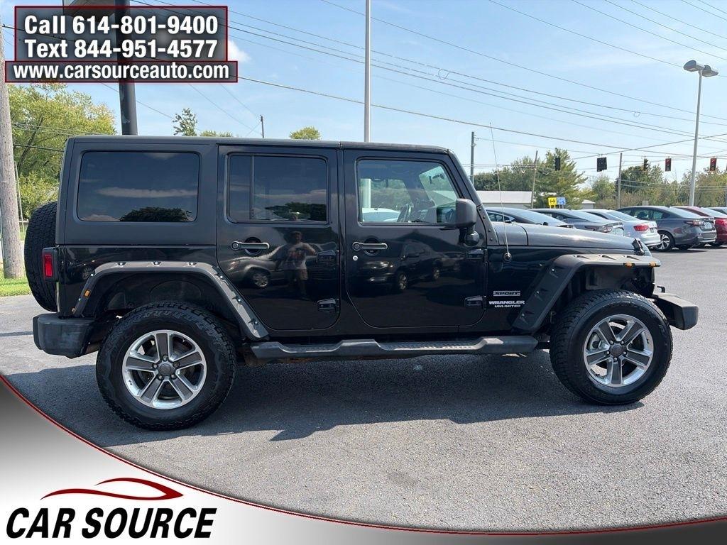 Jeep Wrangler Unlimited  2011