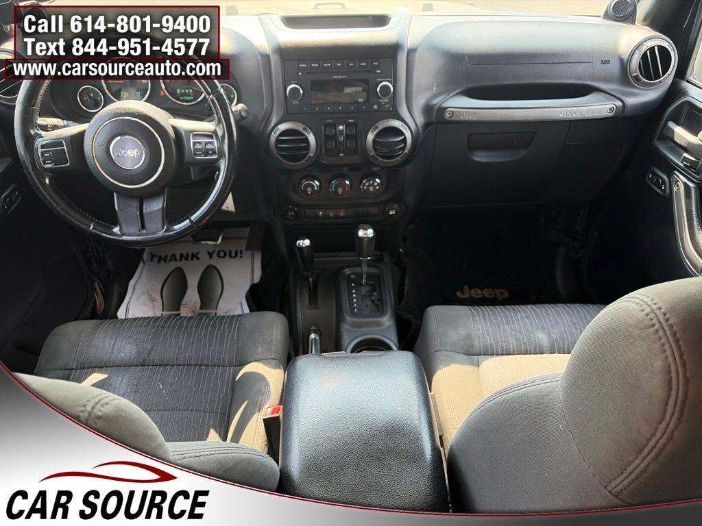 Jeep Wrangler Unlimited  2011