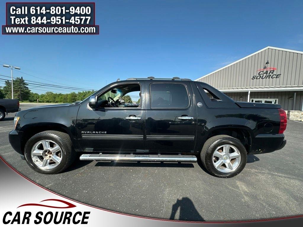Chevrolet Avalanche  2013