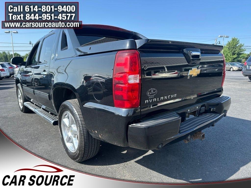 Chevrolet Avalanche  2013
