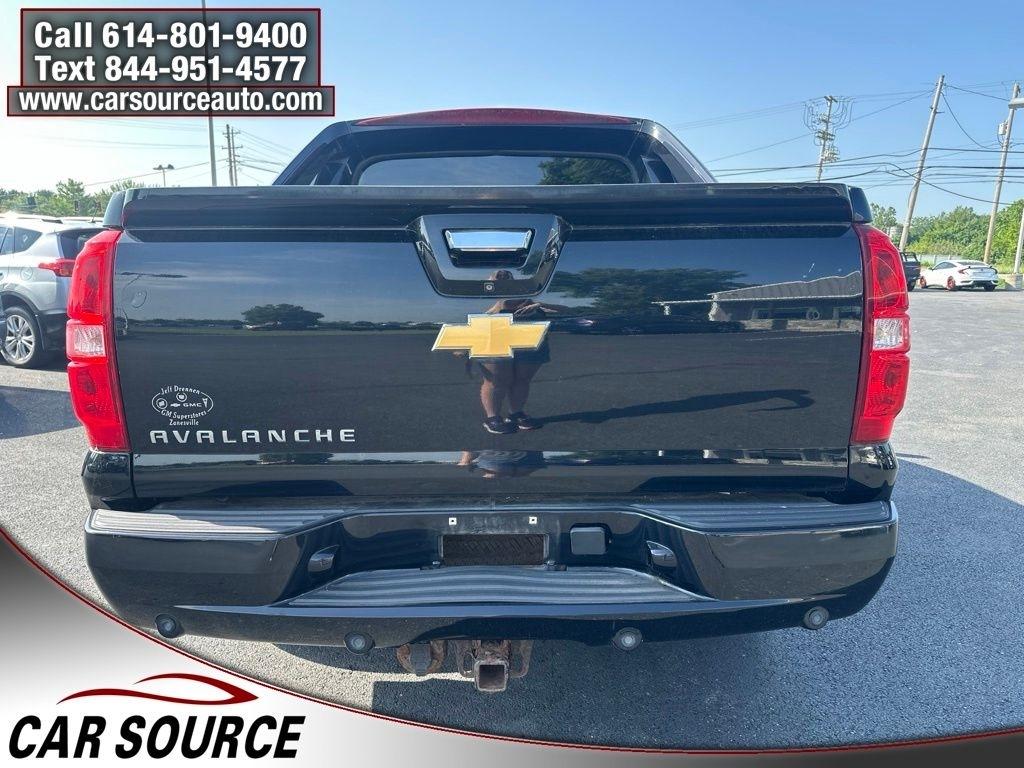 Chevrolet Avalanche  2013