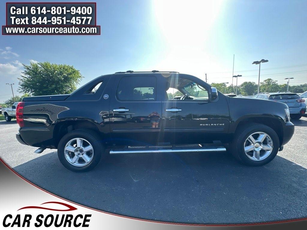 Chevrolet Avalanche  2013