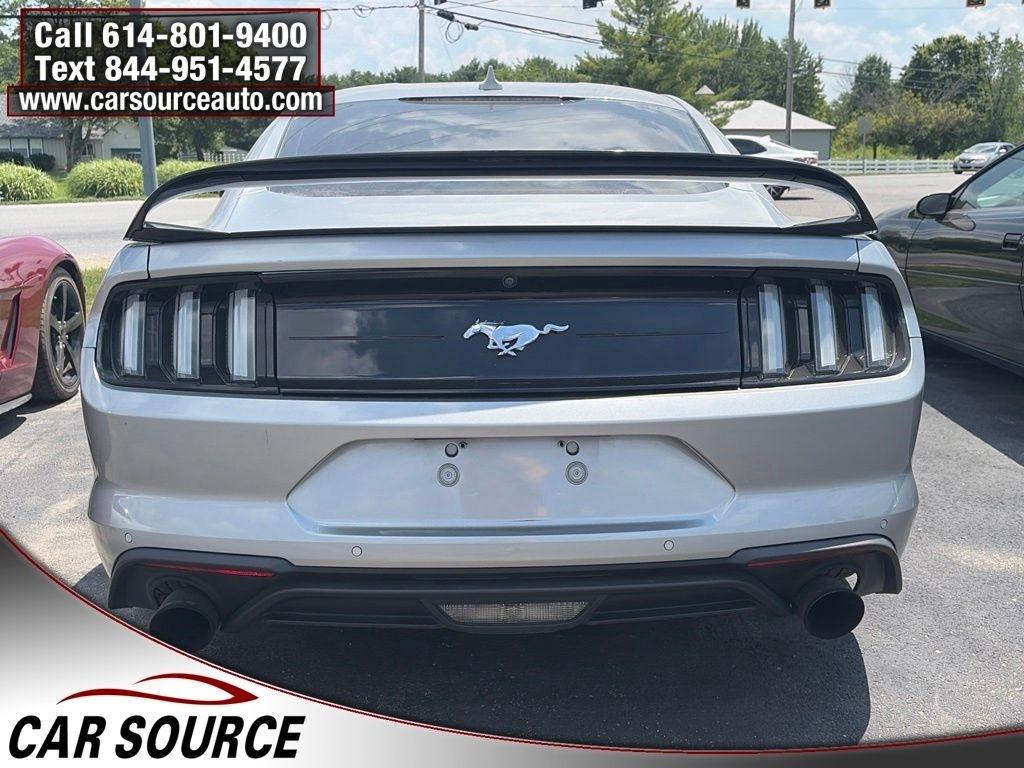 Ford Mustang  2020