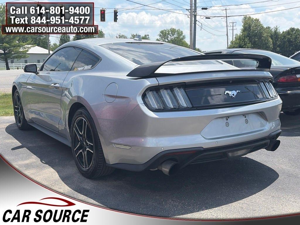 Ford Mustang  2020
