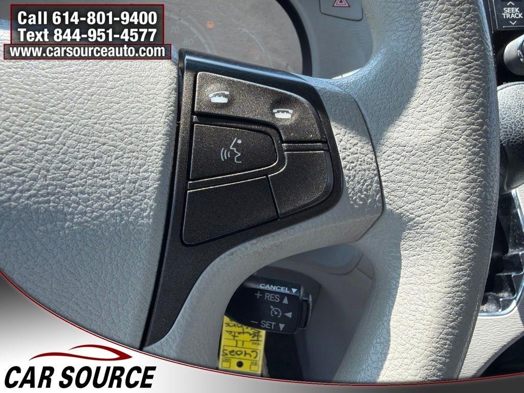 Toyota Sienna  2011