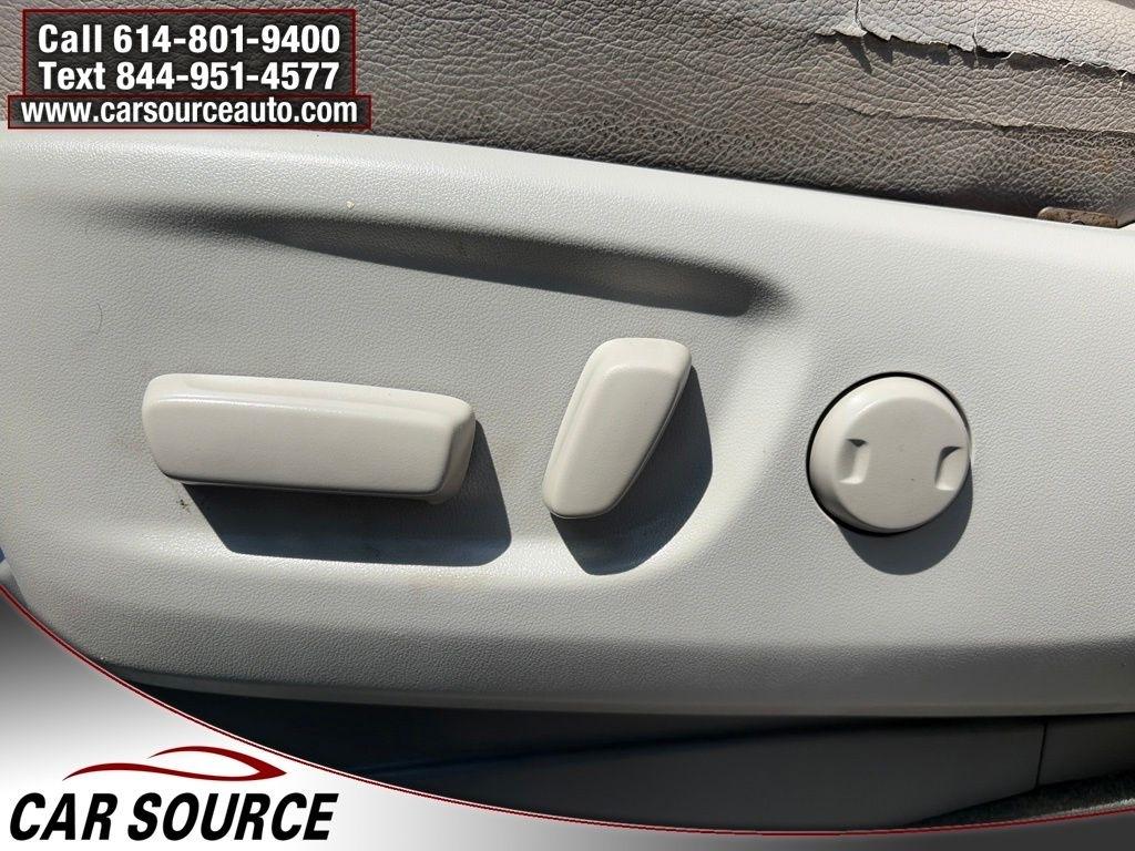 Toyota Sienna  2011