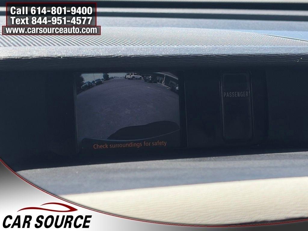 Toyota Sienna  2011
