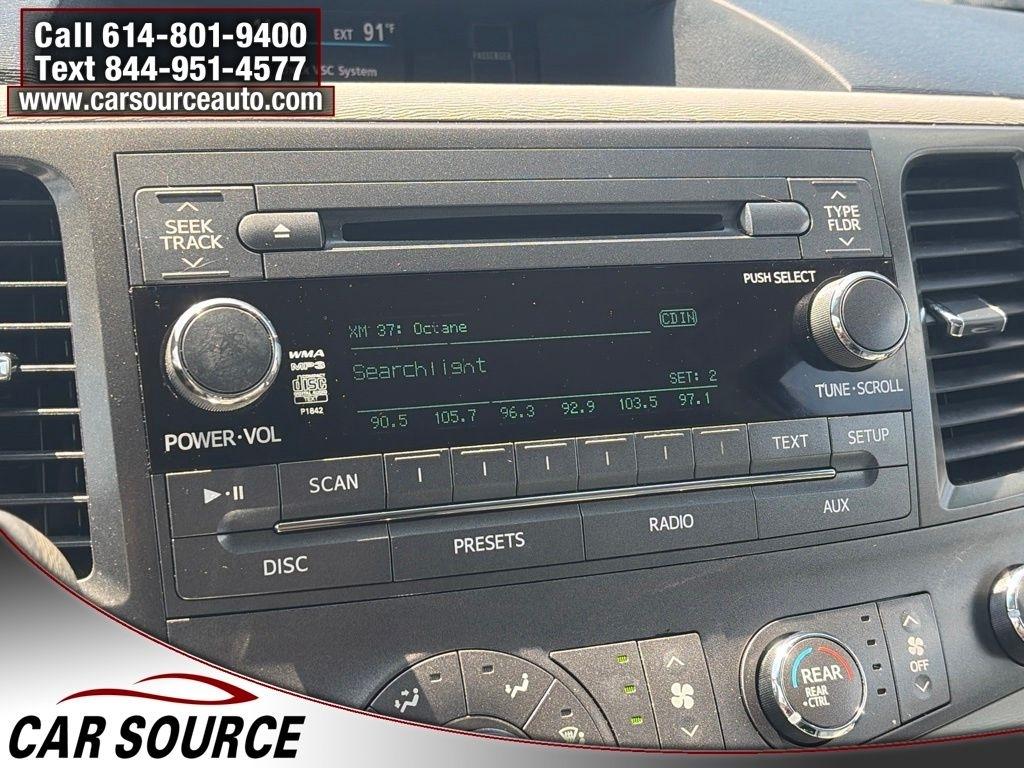 Toyota Sienna  2011