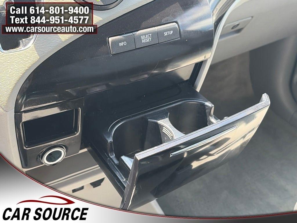 Toyota Sienna  2011