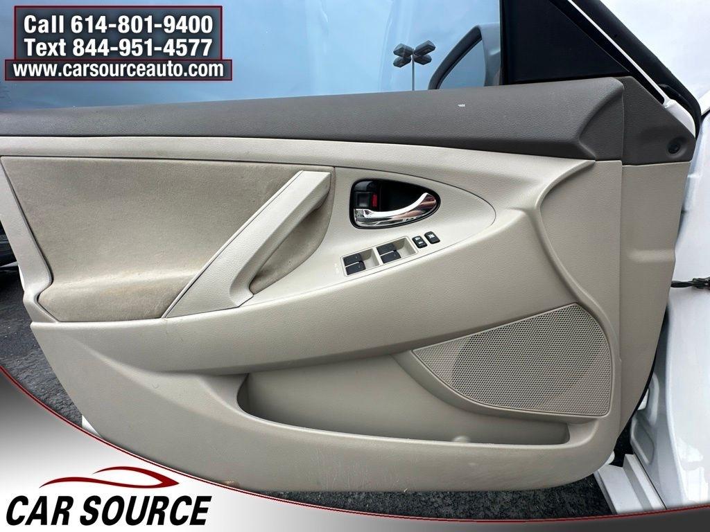 Toyota Camry  2011