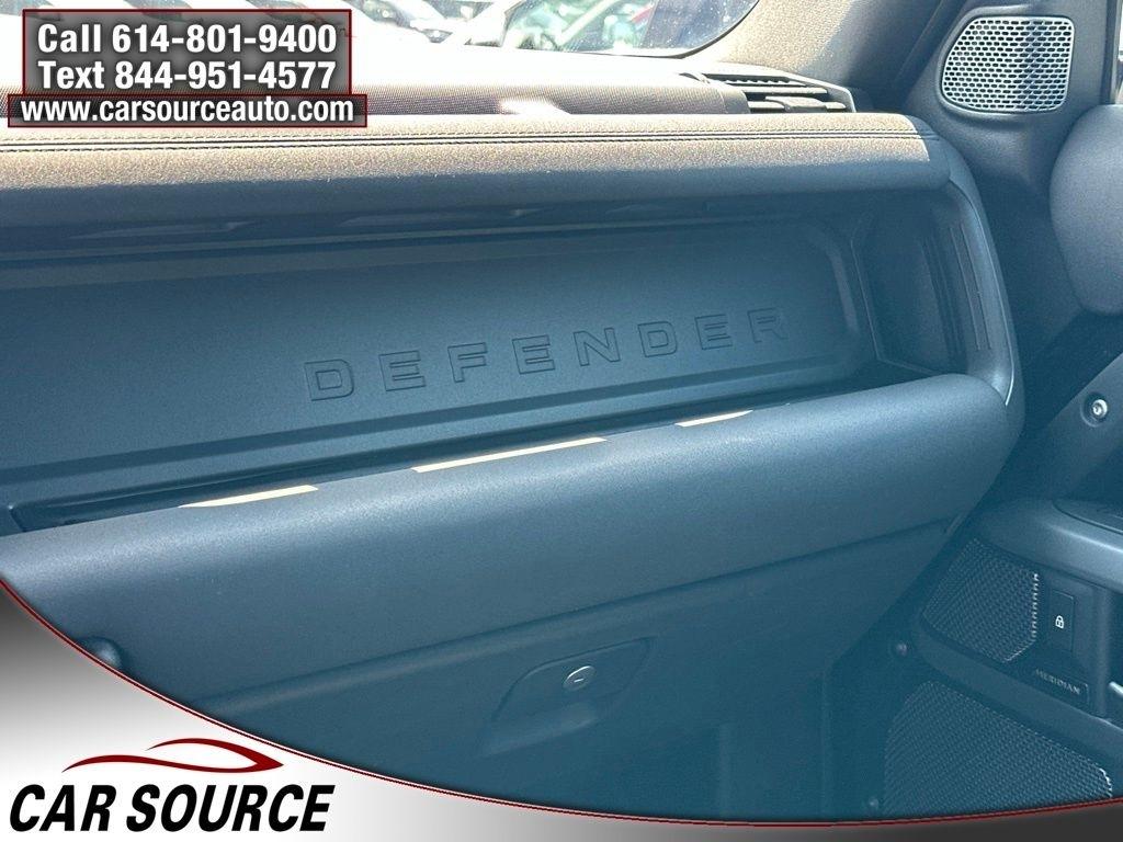 Land Rover Defender  2021