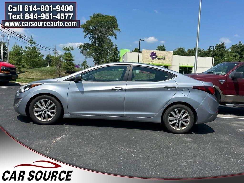 Hyundai Elantra  2016
