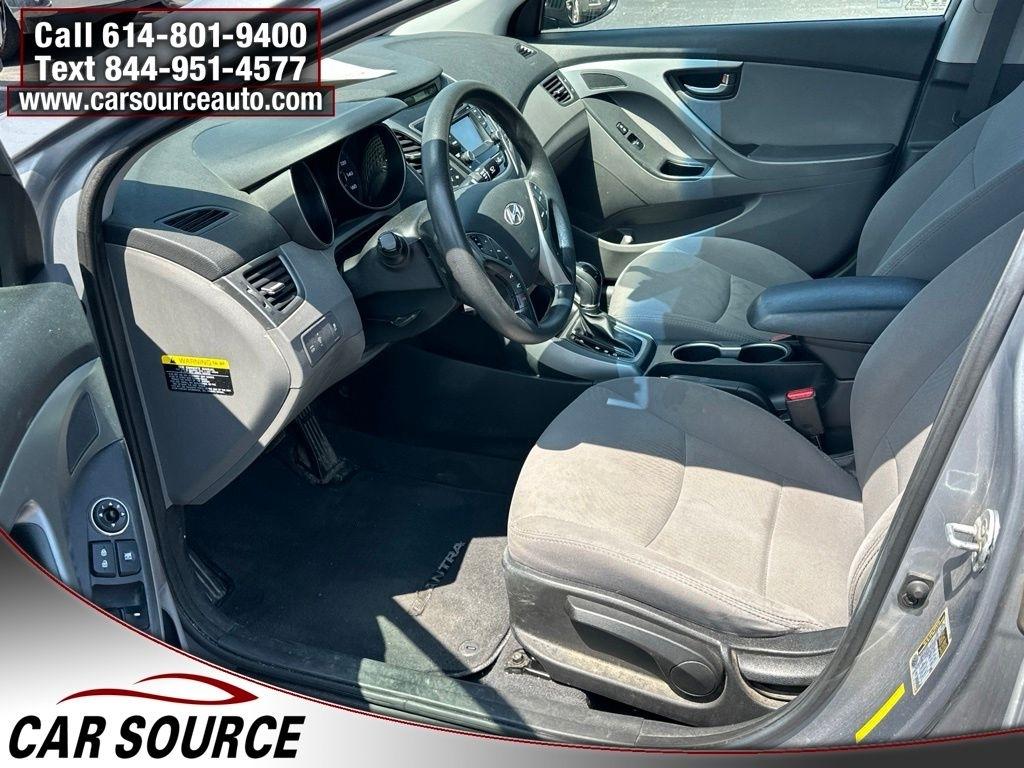 Hyundai Elantra  2016