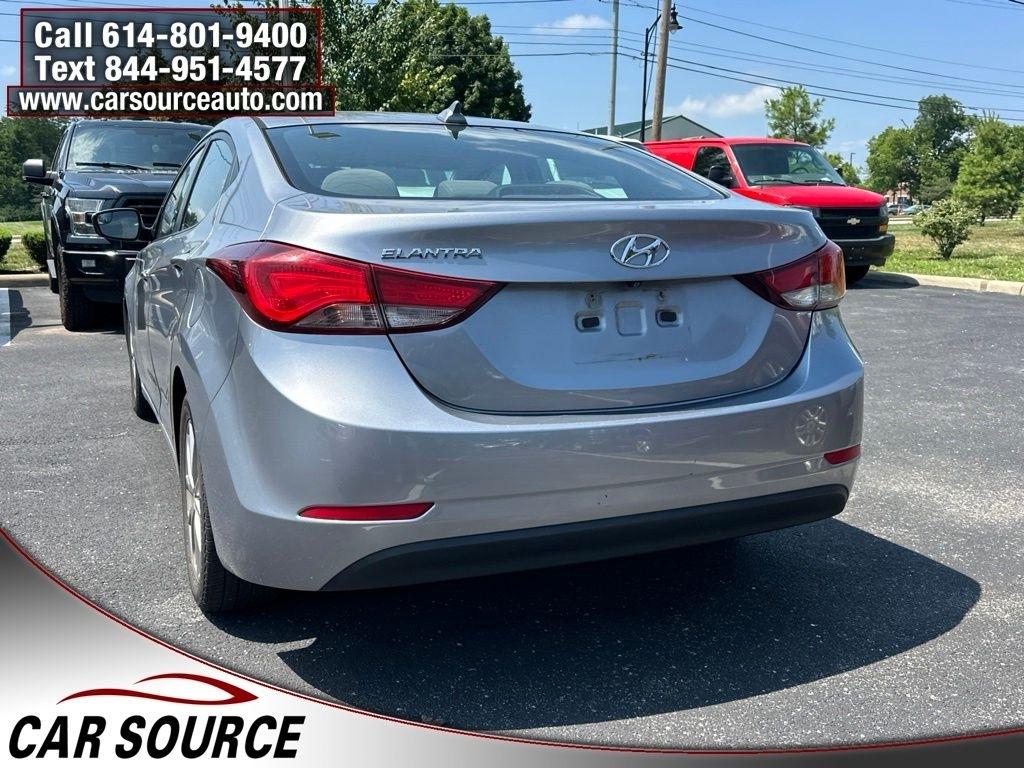 Hyundai Elantra  2016