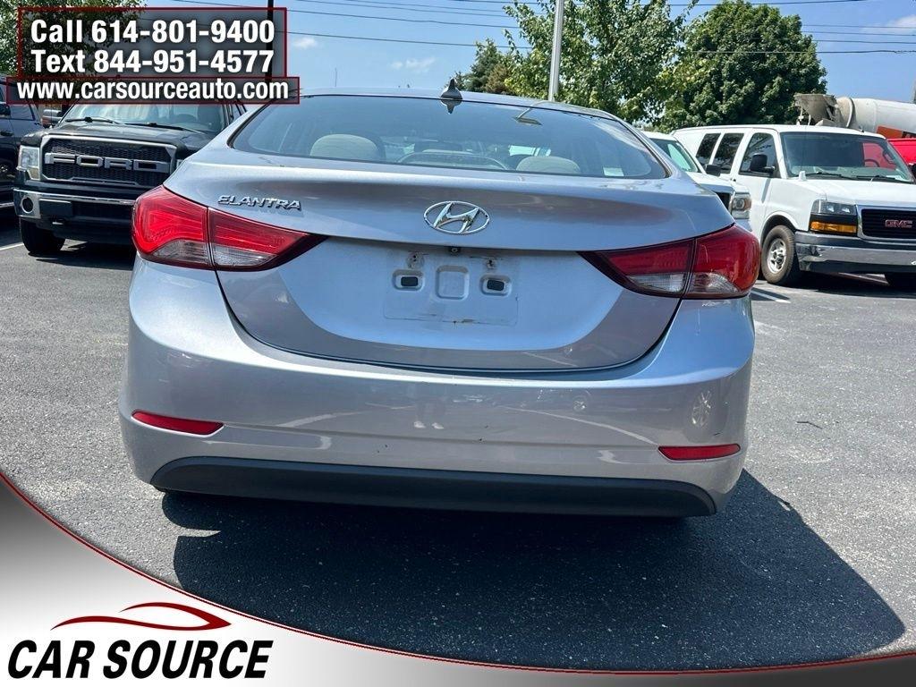 Hyundai Elantra  2016
