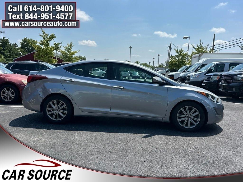 Hyundai Elantra  2016