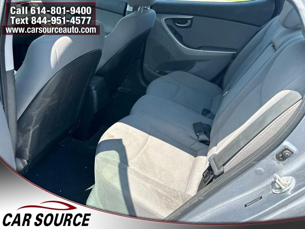 Hyundai Elantra  2016