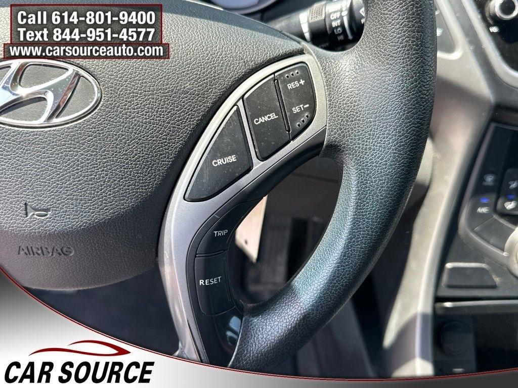 Hyundai Elantra  2016