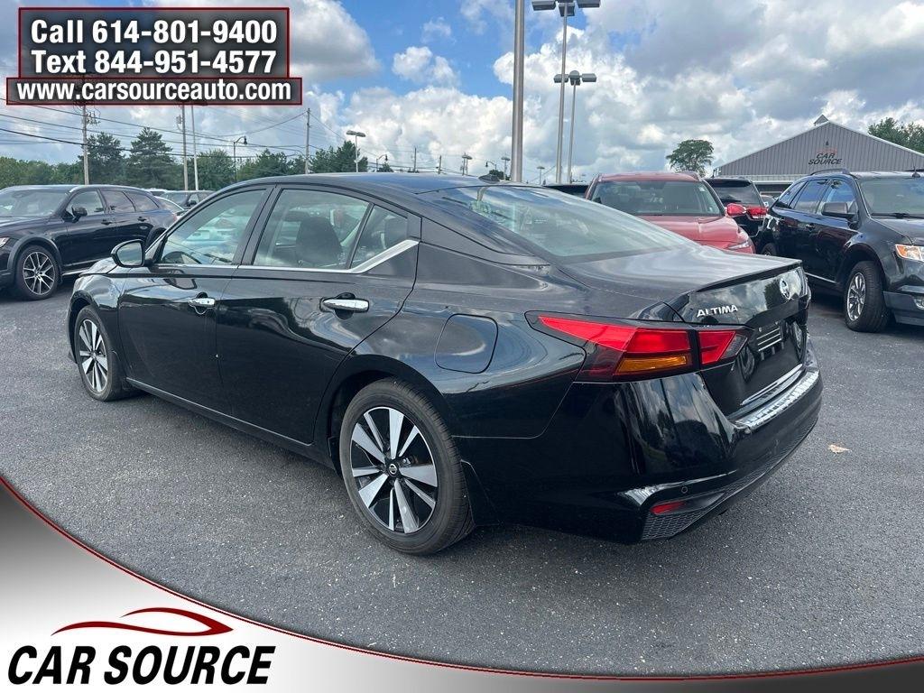 Nissan Altima  2022