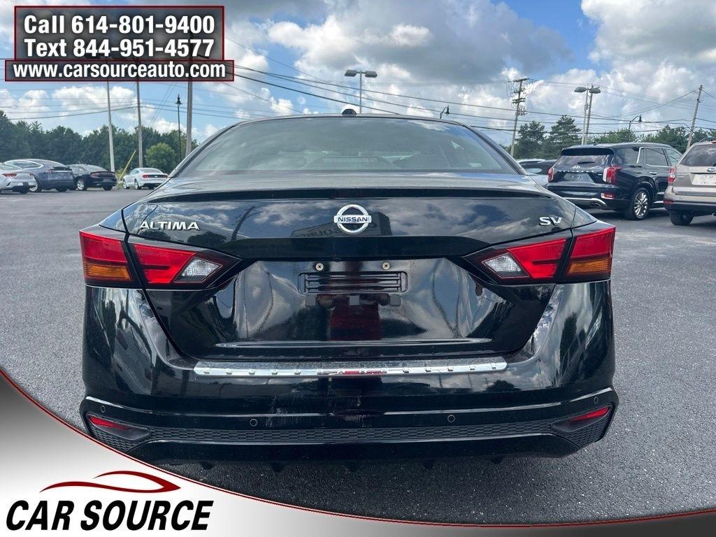 Nissan Altima  2022