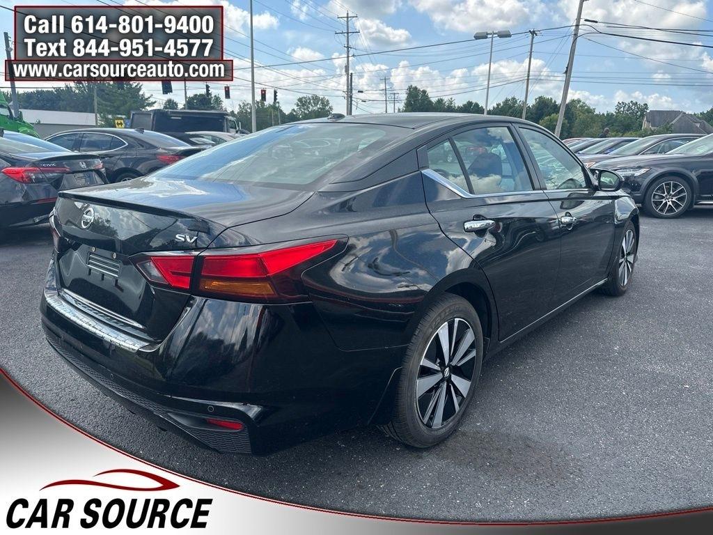 Nissan Altima  2022