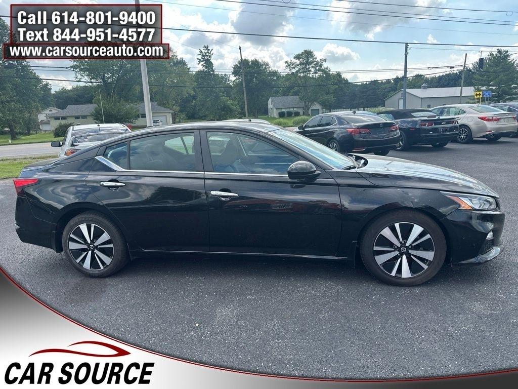 Nissan Altima  2022