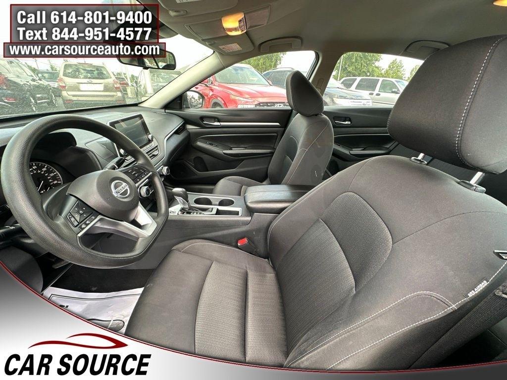 Nissan Altima  2022