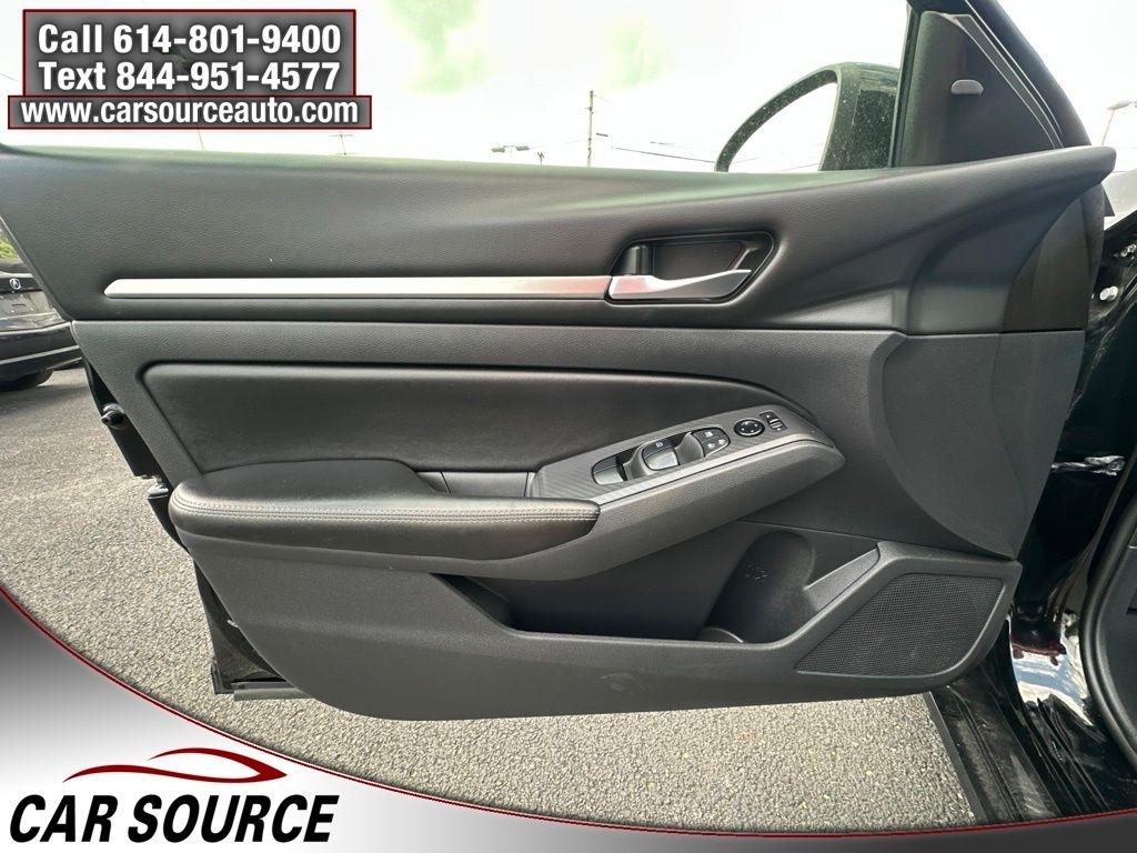 Nissan Altima  2022