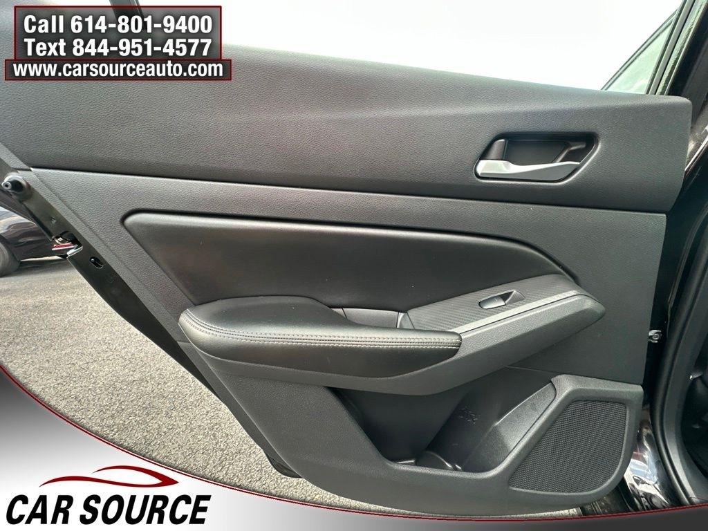 Nissan Altima  2022