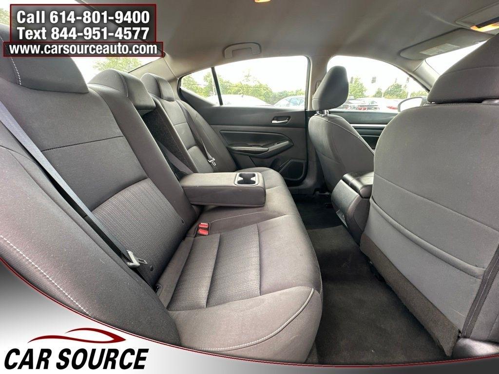 Nissan Altima  2022