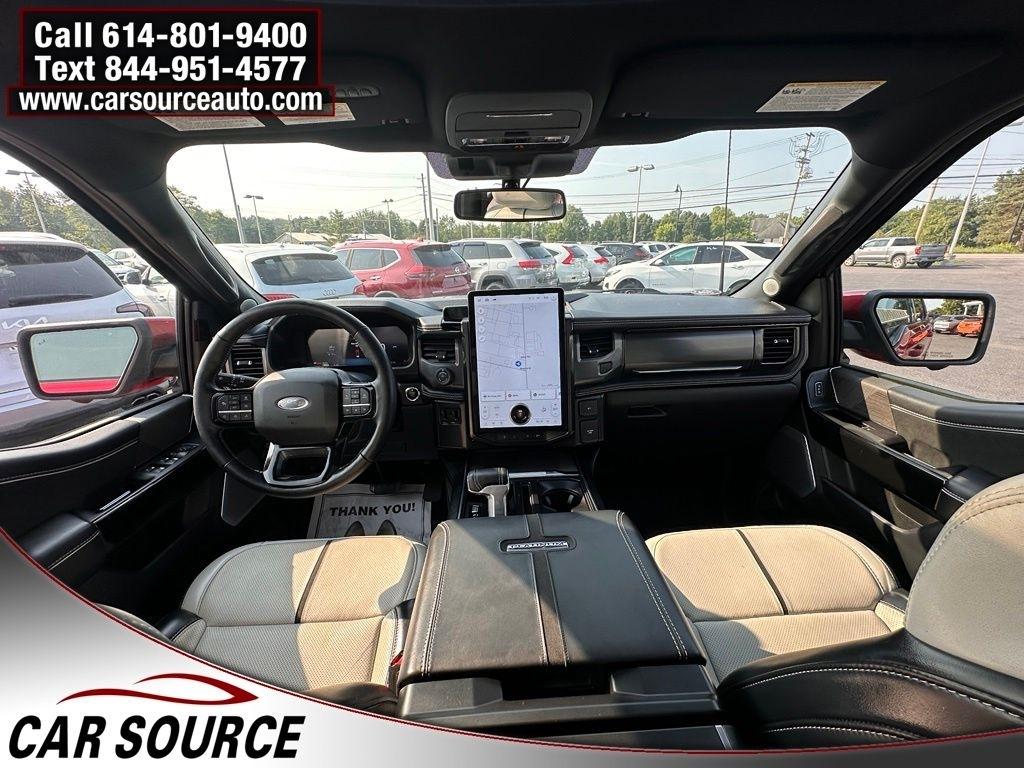 Ford F-150 Lightning  2022