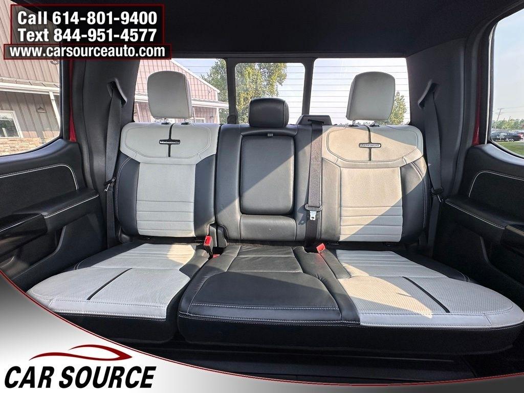 Ford F-150 Lightning  2022