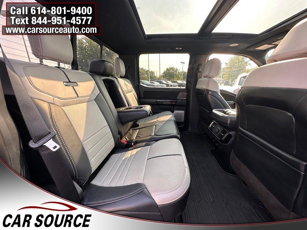 Ford F-150 Lightning  2022