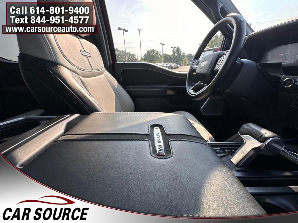Ford F-150 Lightning  2022