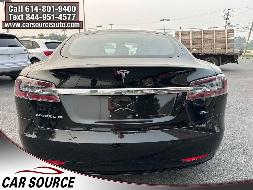 Tesla Model S  2018