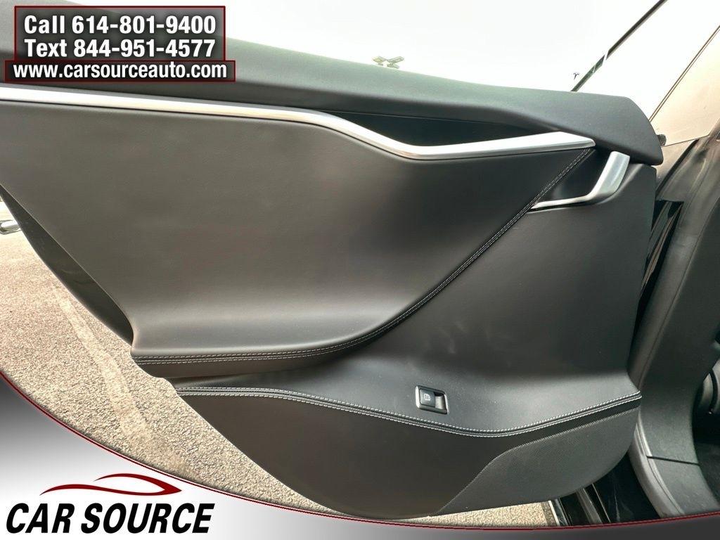 Tesla Model S  2018