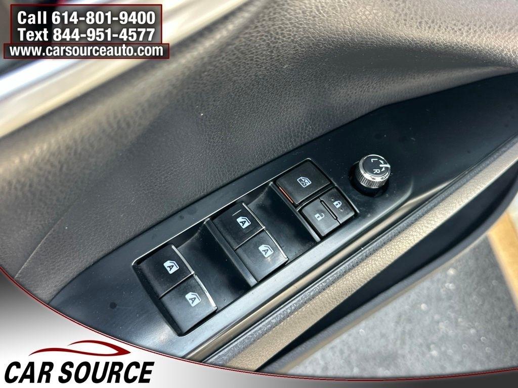 Toyota Camry  2020