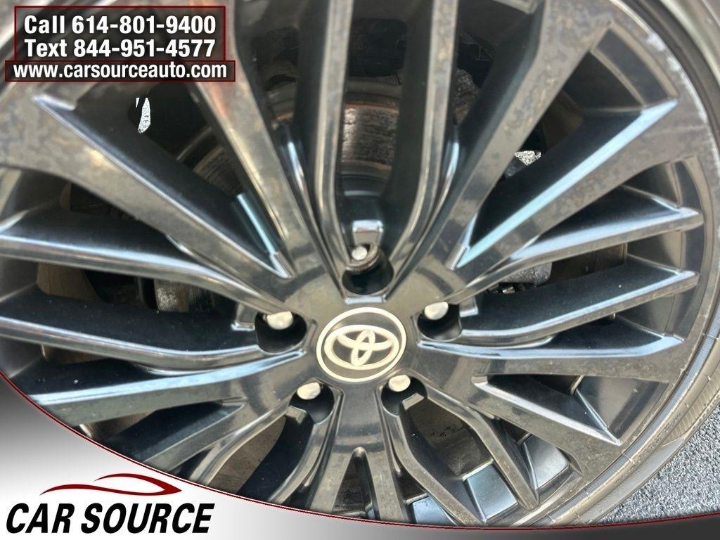 Toyota Camry  2020